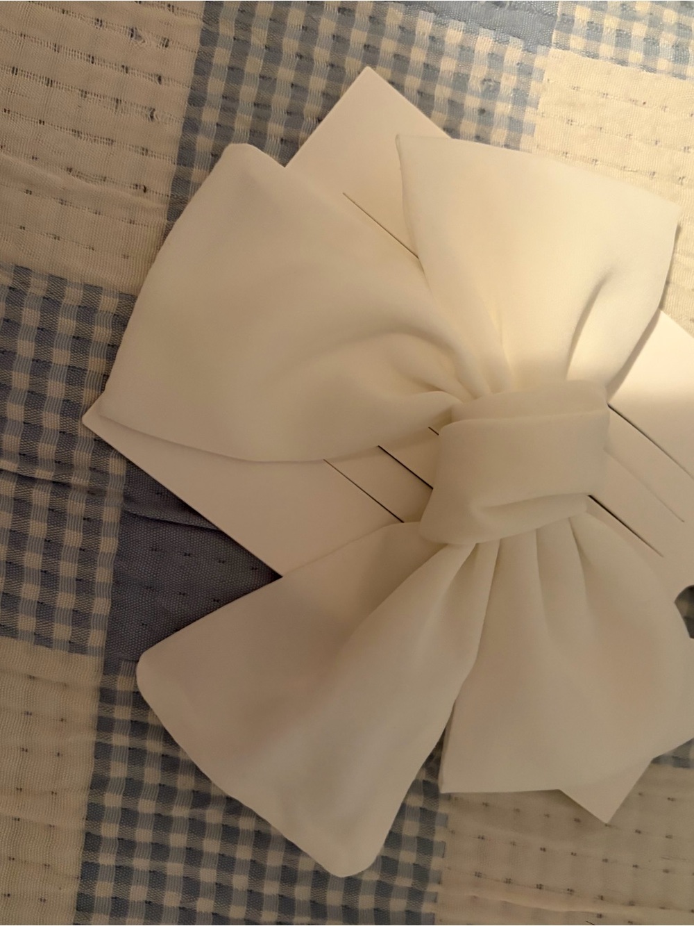 Forever 21 Cream Bow Hair Clip
